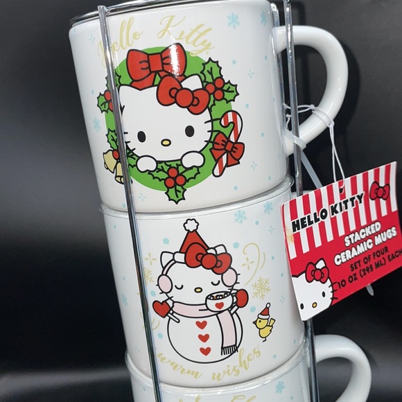 Holiday SALE 🎁⬇️ Hello Kitty Christmas stacked Mug Set - Picture 4 of 5